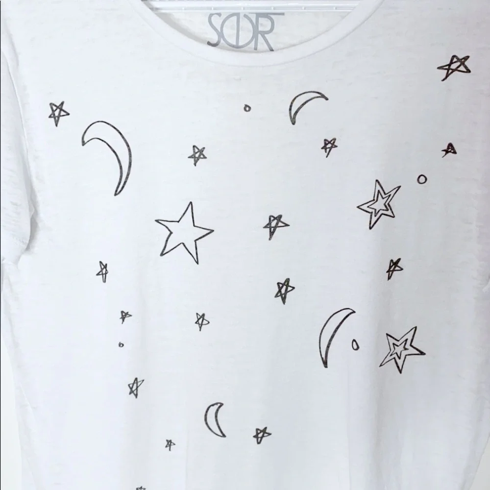 Chaser moon and star graphic white T-shirt size S
